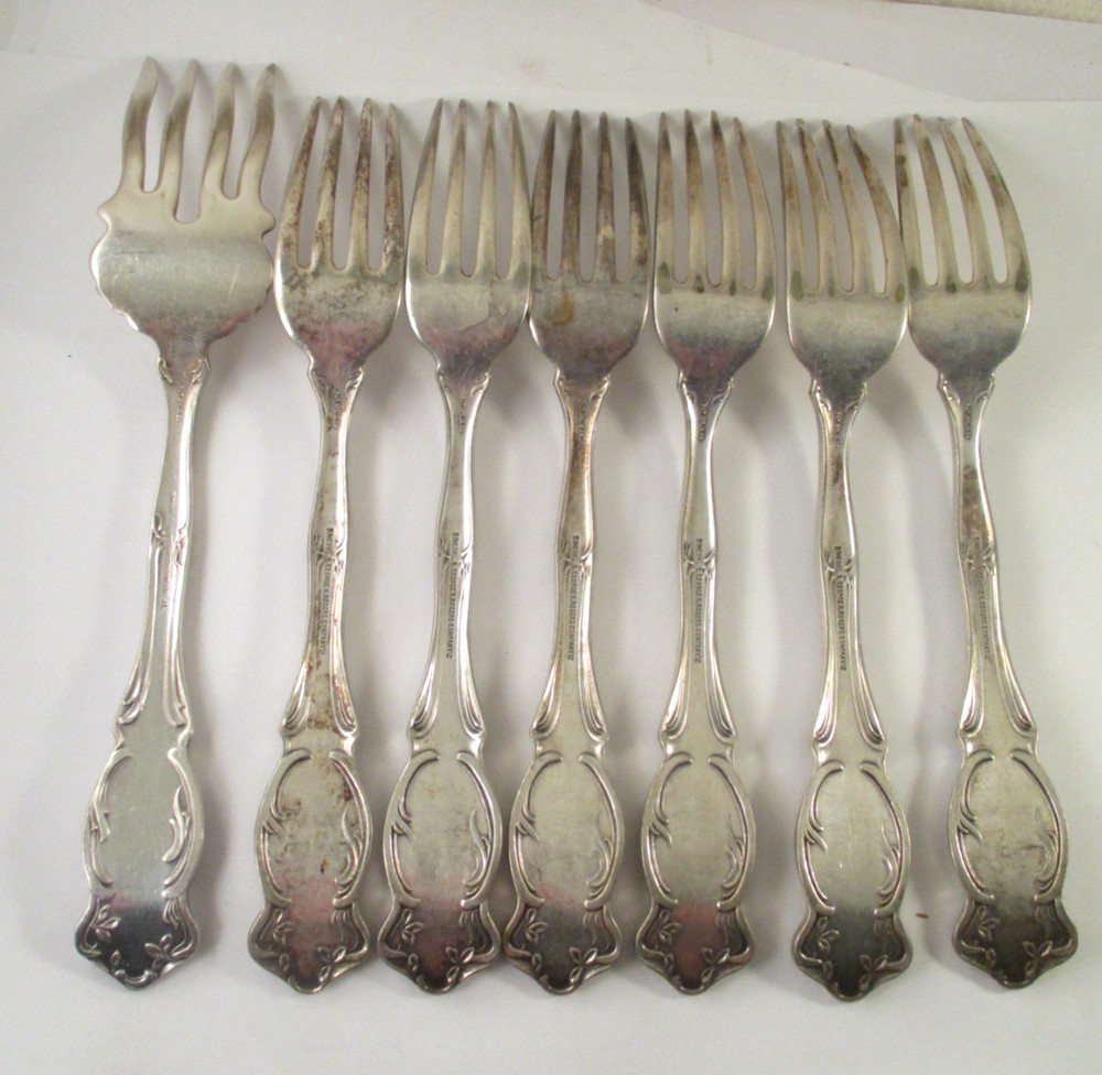 Vintage ROGERS WARRANTED 'VIOLET' SERVING FORK + 6 DINNER FORKS NO MONO