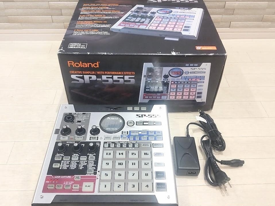 Roland SP-555 Sampling Groovebox Sampler Tested SET