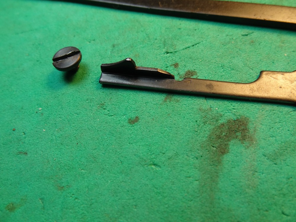 Mossberg 500 12 Ga Elevator, Cartridge Stop, Interruptor & Ejector