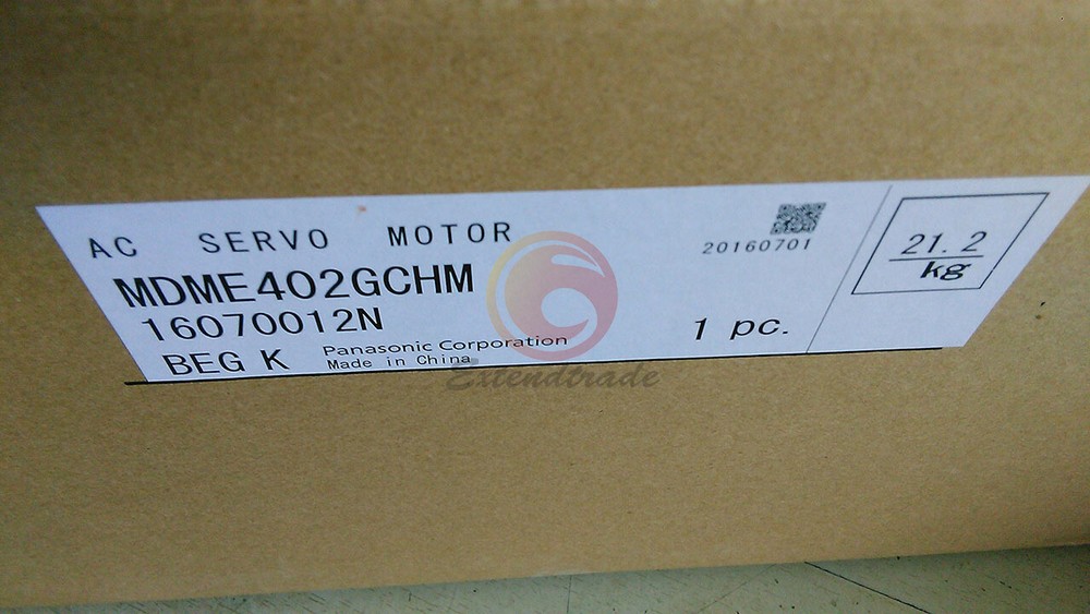 ONE NEW Panasonic MDME402GCHM