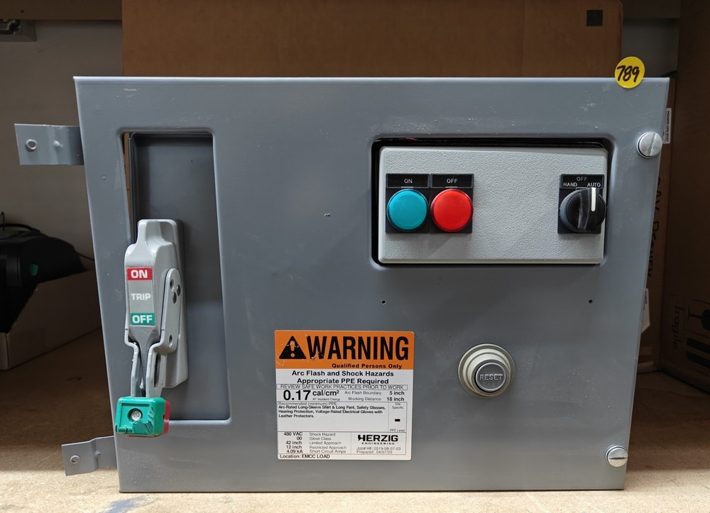 Square D Model 6 MCC Bucket  Size 1