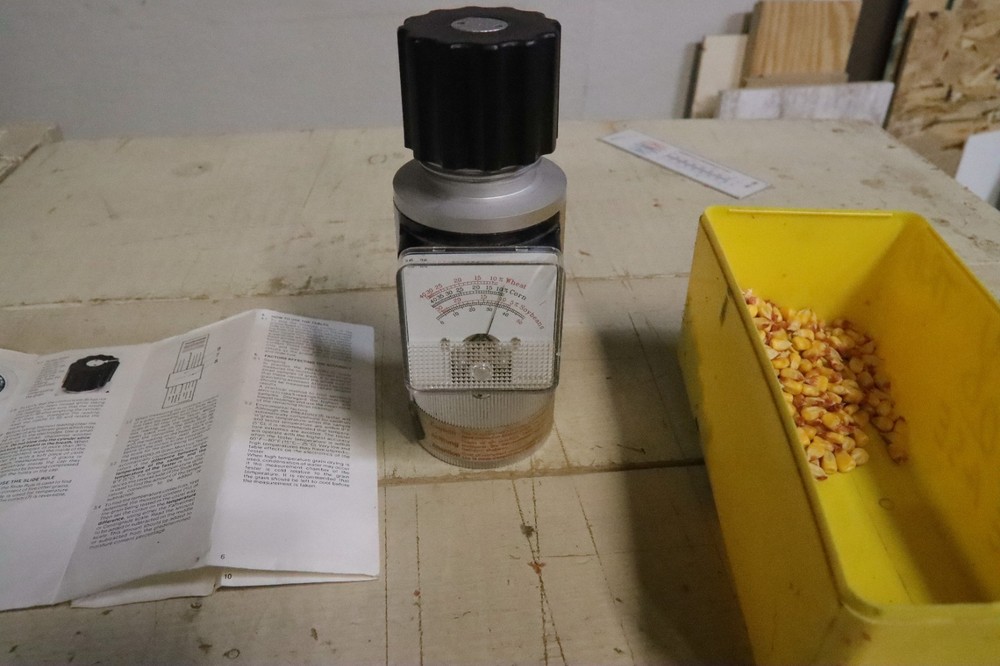 Pre Agro 35 moisture tester for testing grains