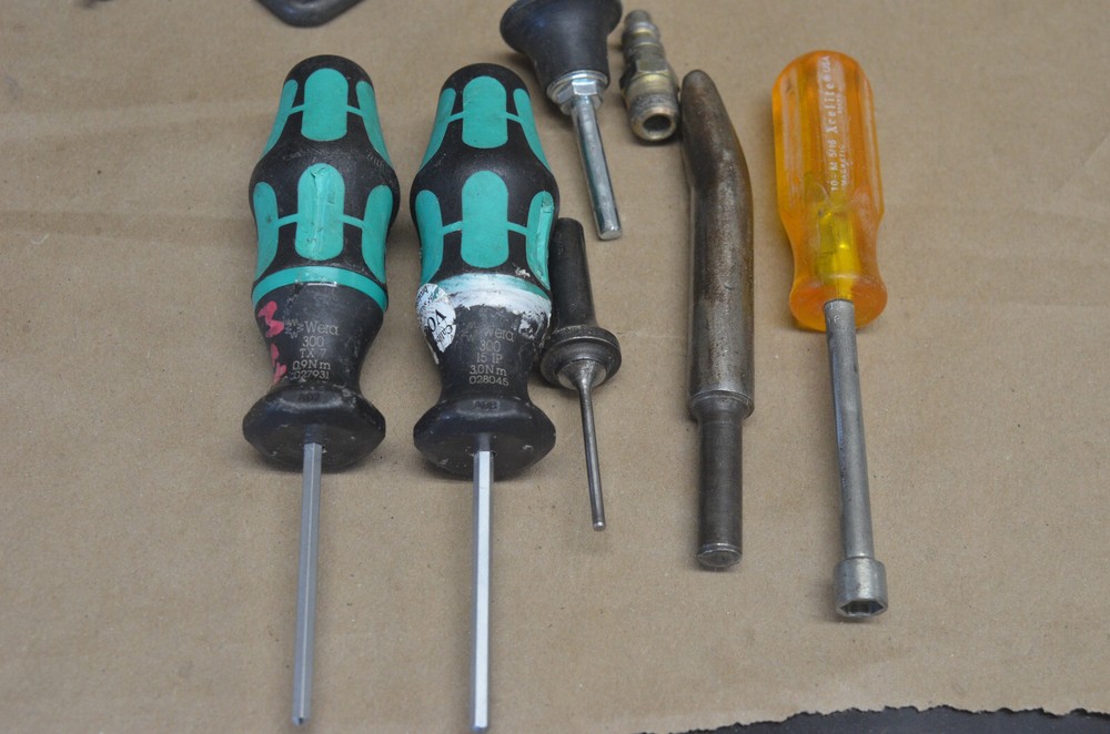 Lot of 20 Assorted Hand Tools (G-C)