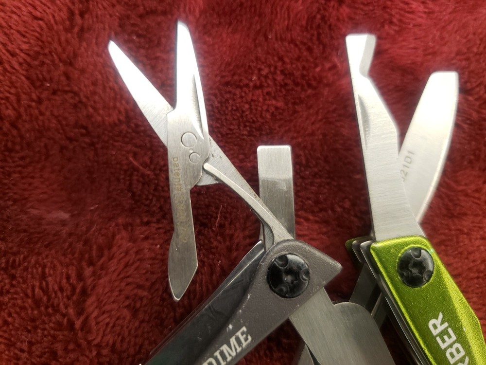 Lot of 2 Gerber Multi Tool Dime multiplier Black & Green
