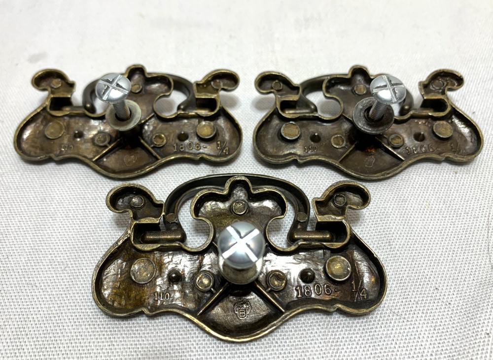 Lot of 3 Vintage Drop Handle Swing Bail Drawer Pulls 1806 1/4 & 6 Knobs Brass