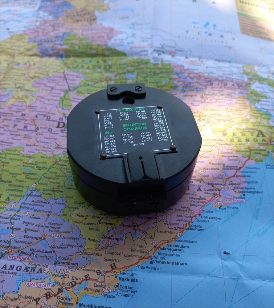 Vintage Black Brunton Compass with leather case (Functional)