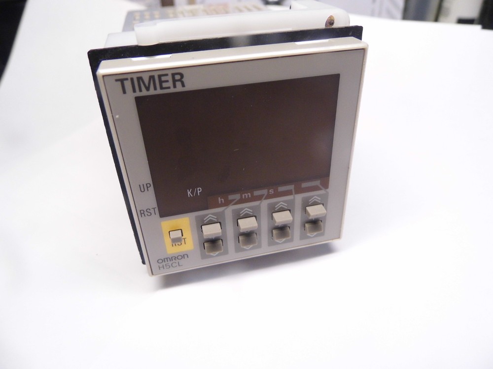 OMRON H5CL-AS TIMER 100 TO 240 VAC