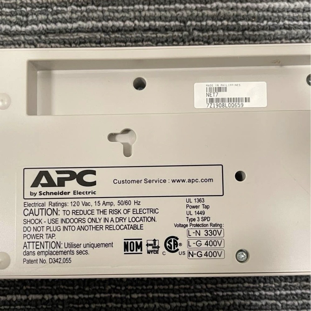 APC SurgeArrest Network NET7 7-Outlet Power Strip