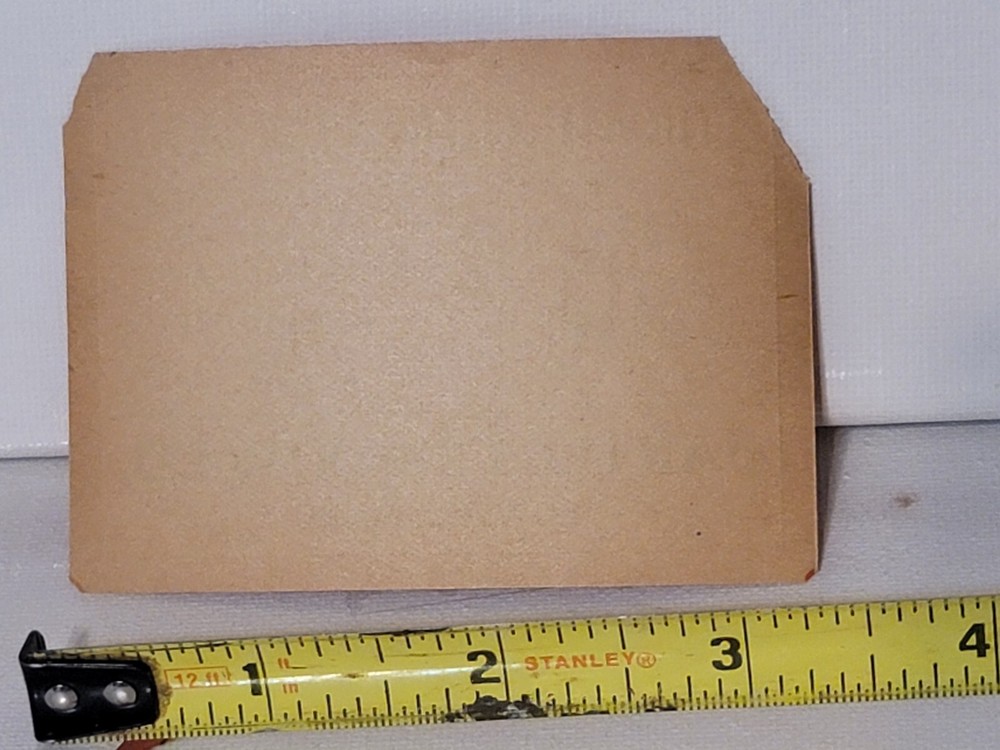 BARTLETT & DOW MERRIMACK AXE LABEL RARE MINT CONDITION 2 CORNERS MISSING!