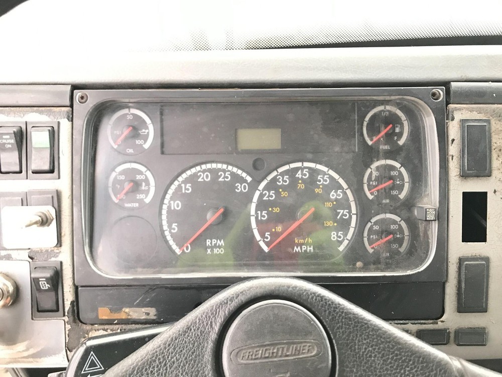 2000-2005 Freightliner FL70 Speedometer Instrument Cluster - Used
