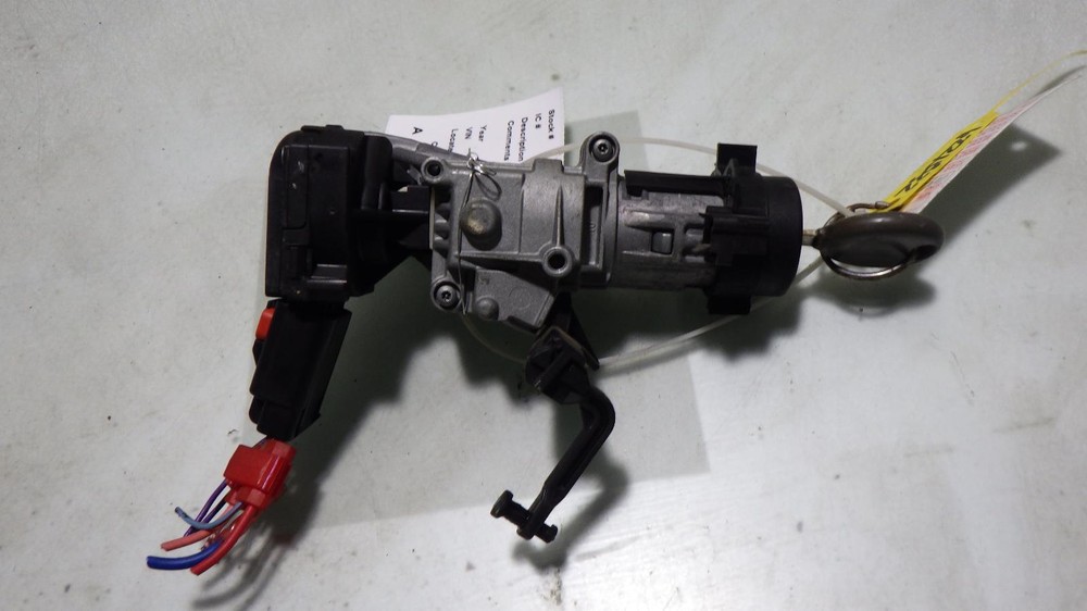 03 CHRYSLER TOWN & COUNTRY Ignition W/Key