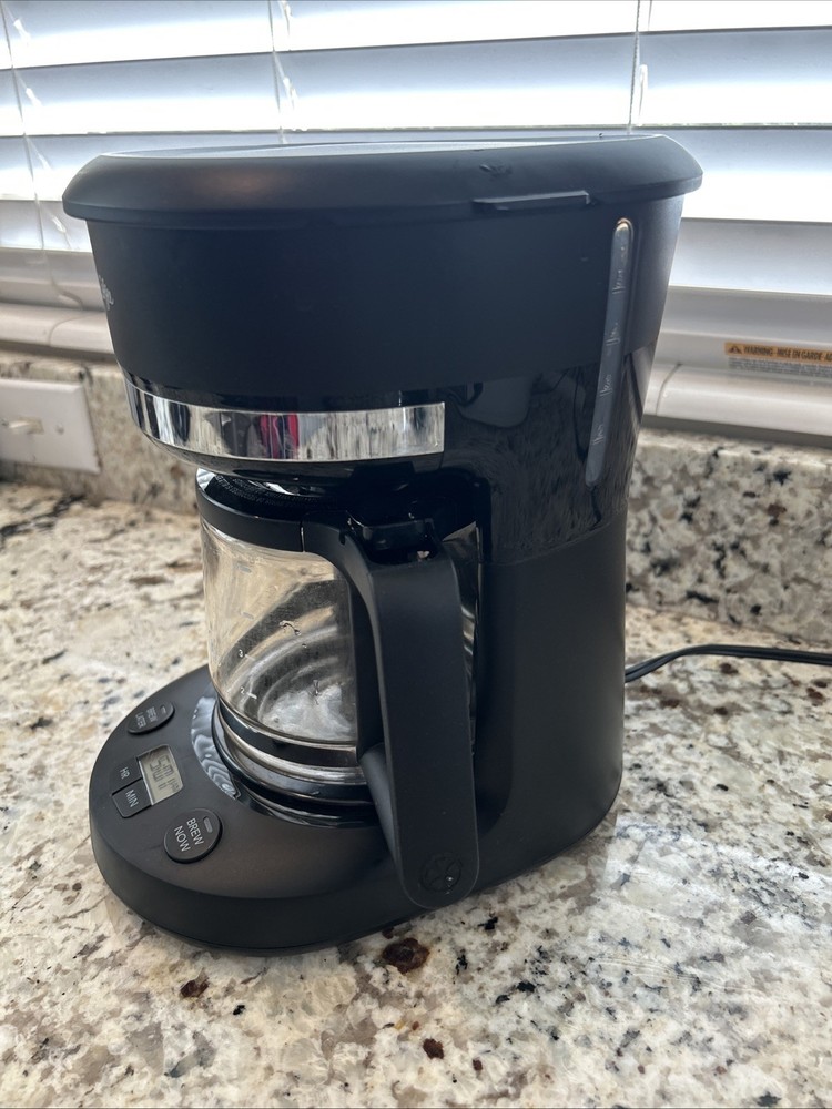 Mr. Coffee Programmable Coffee Maker 5-Cup Black Excellent Condition