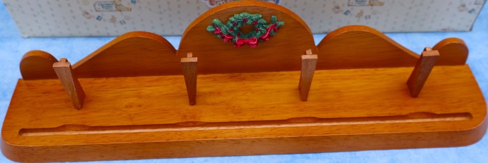 Cherished Teddies Mini Plate Rack Display 213977 Enesco 1996 w Box