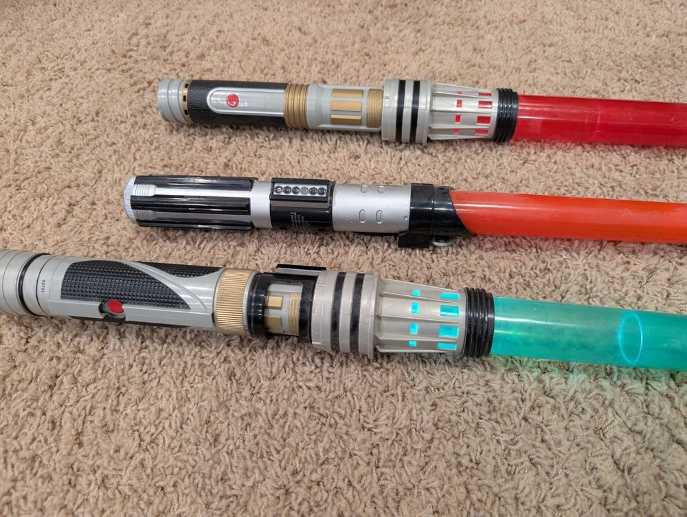 Star wars Toy Lightsaber, Light Up & Noises