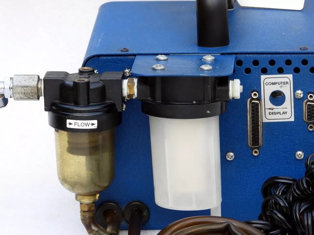 EMS EMISSIONS SYSTEM INC MODEL 5002 DIGITAL DISPLAY EXHAUST GAS ANALYZER