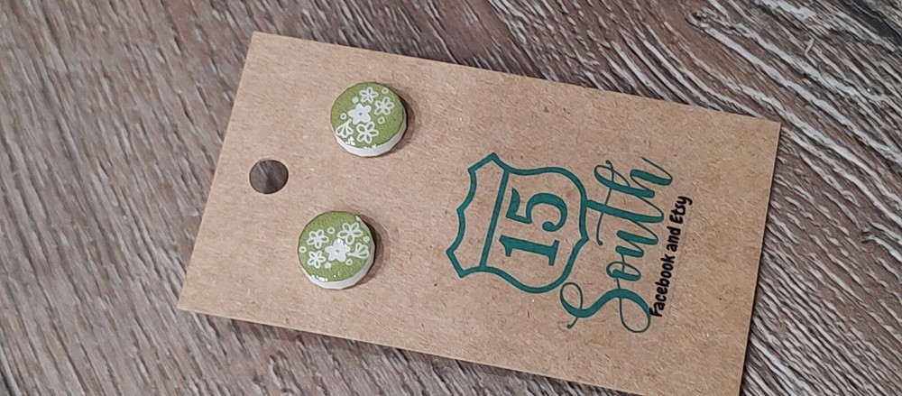 Vintage style spring blossom round stud earrings/vintage inspired studs /Kitchen