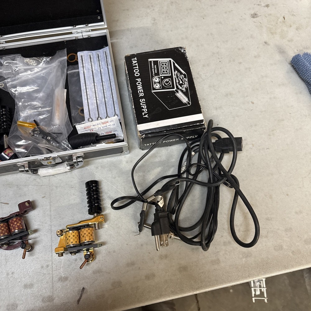 Two Tattoo Guns Power Supply Shading Needles Misc Ink