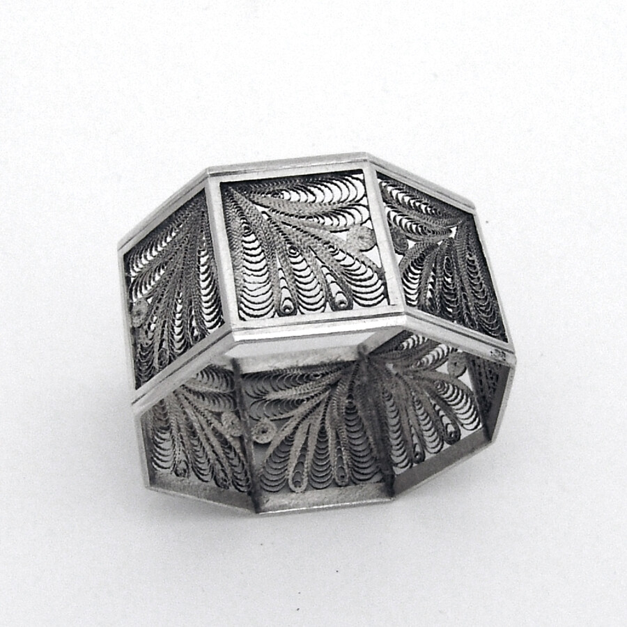 Filigree Design Silver Napkin Ring Octagonal Form Mono EB