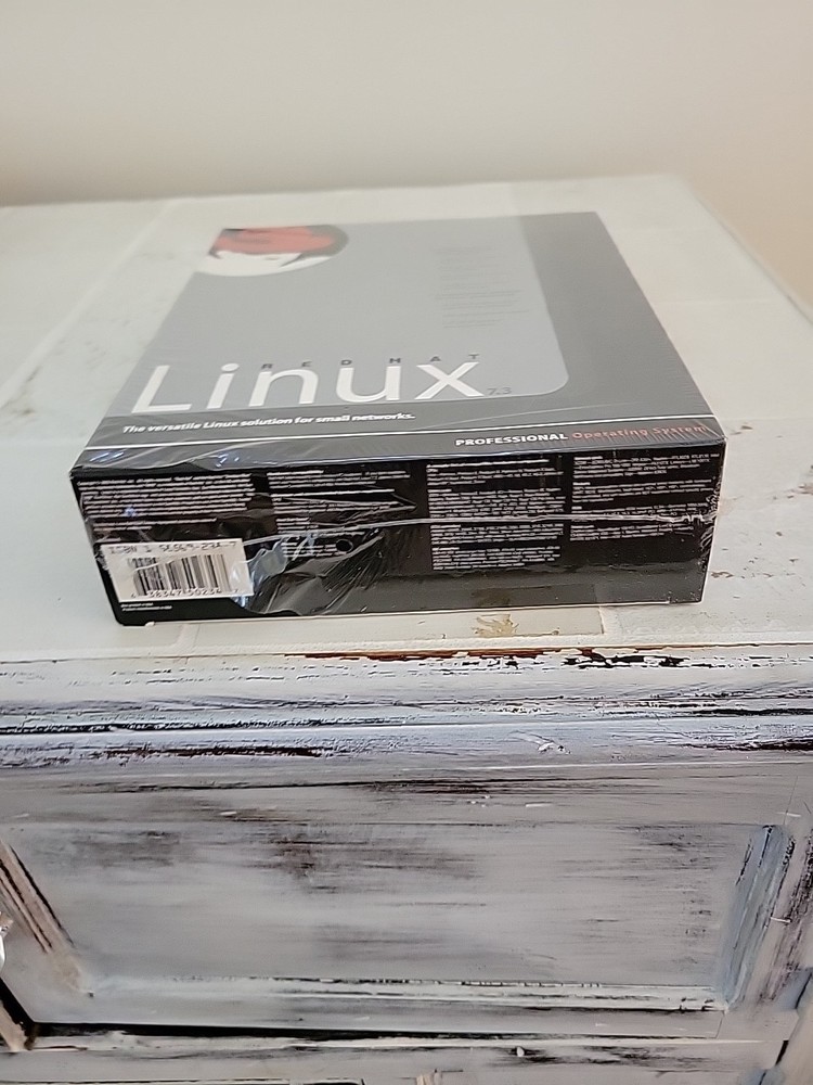 RED HAT Linux 7.3 Operating System The Linux Professional Brand New SEALED