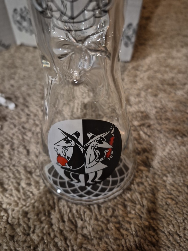 Illadelph Spy Vs Spy Micro Beaker 14/99