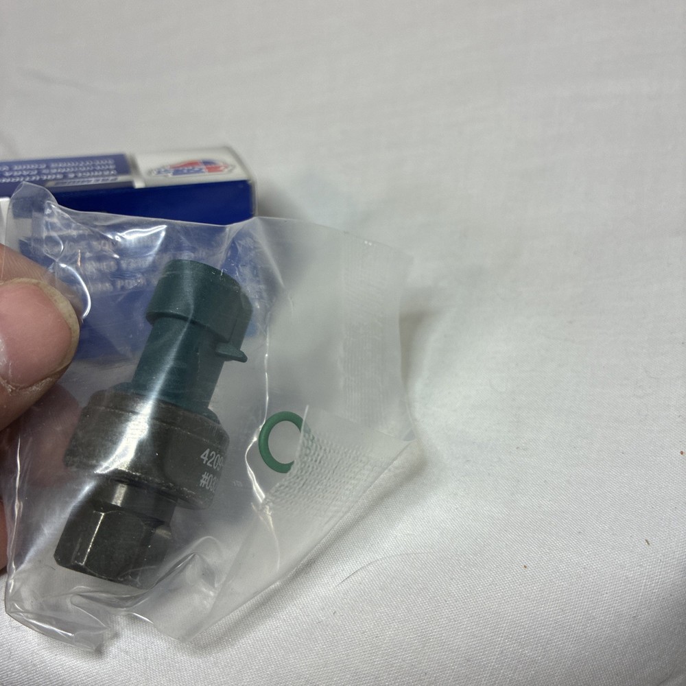 A/C Pressure Switch Carquest ACA1532