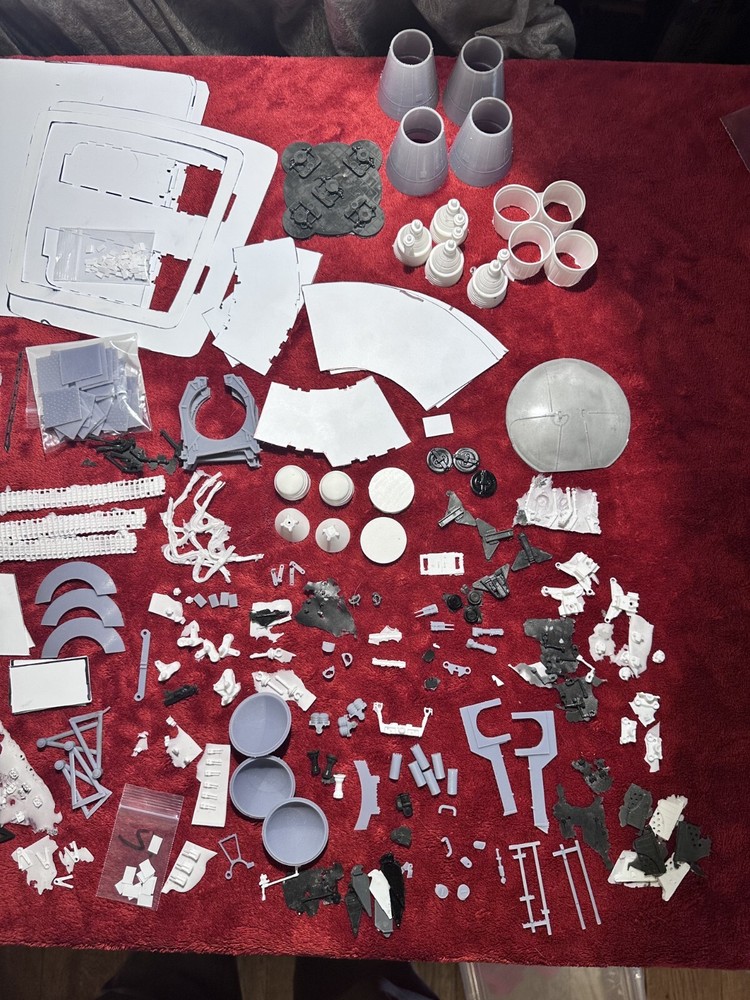 Studio Scale Star Wars Escape Pod Kit