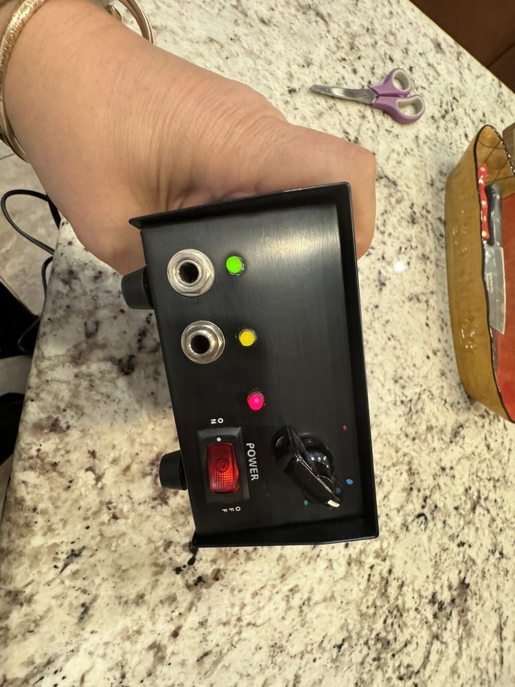 Variable Power Supply 120v 1/4 Phono Output Jacks UTC 2N3055L