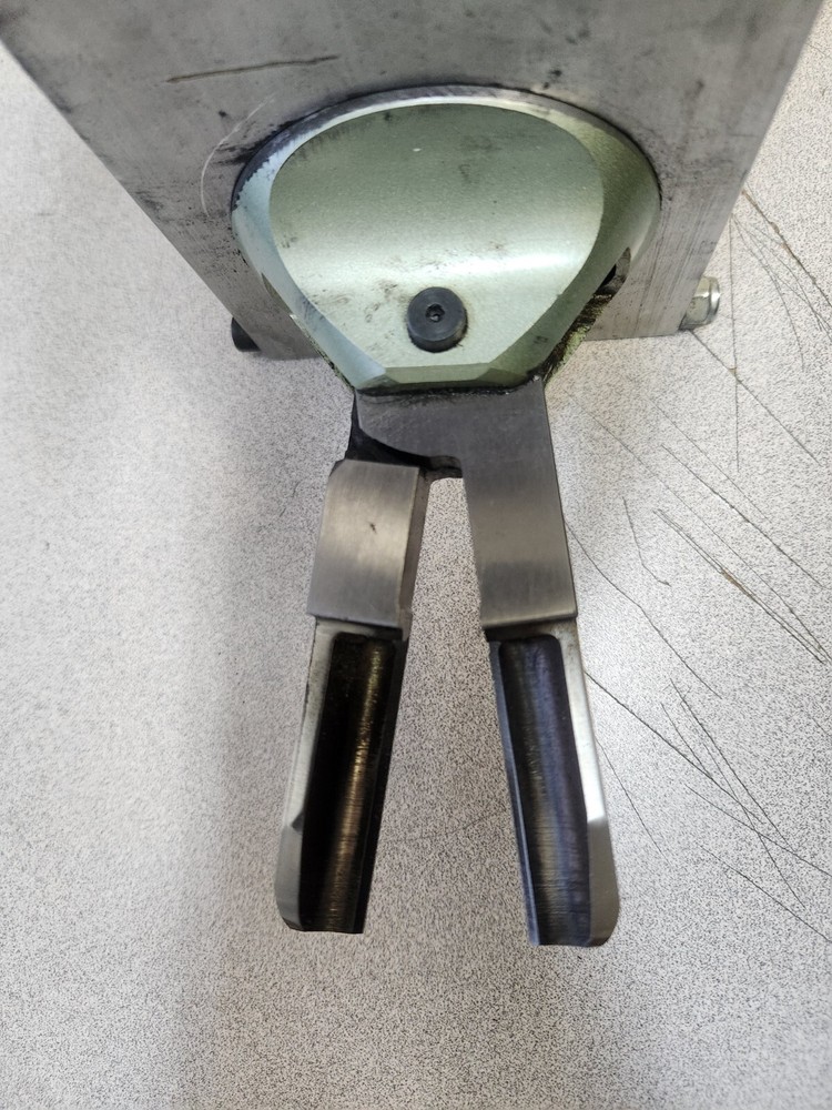 Nile Air Tools Gate Cutter MR50FM