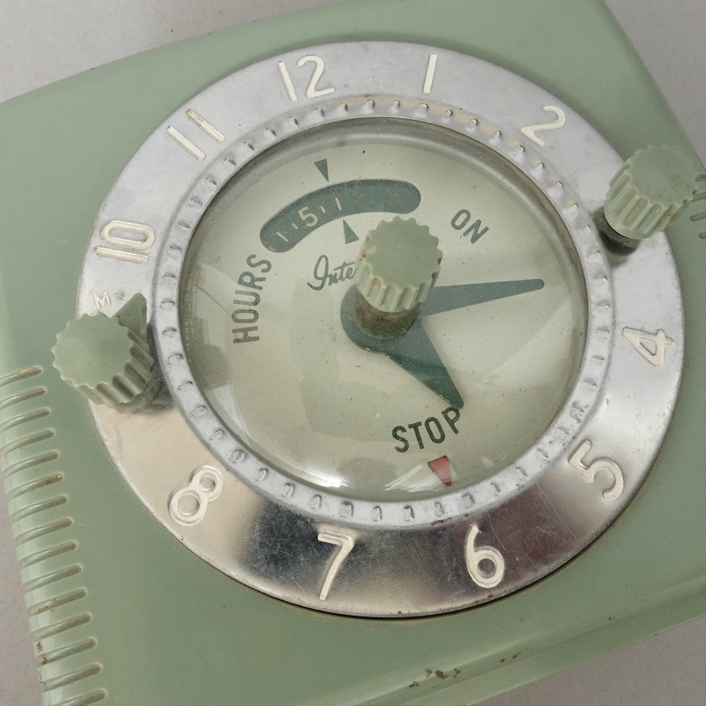 Vintage Intermatic Clock Timer Model A-401 Electric Clock Appliance Timer TESTED