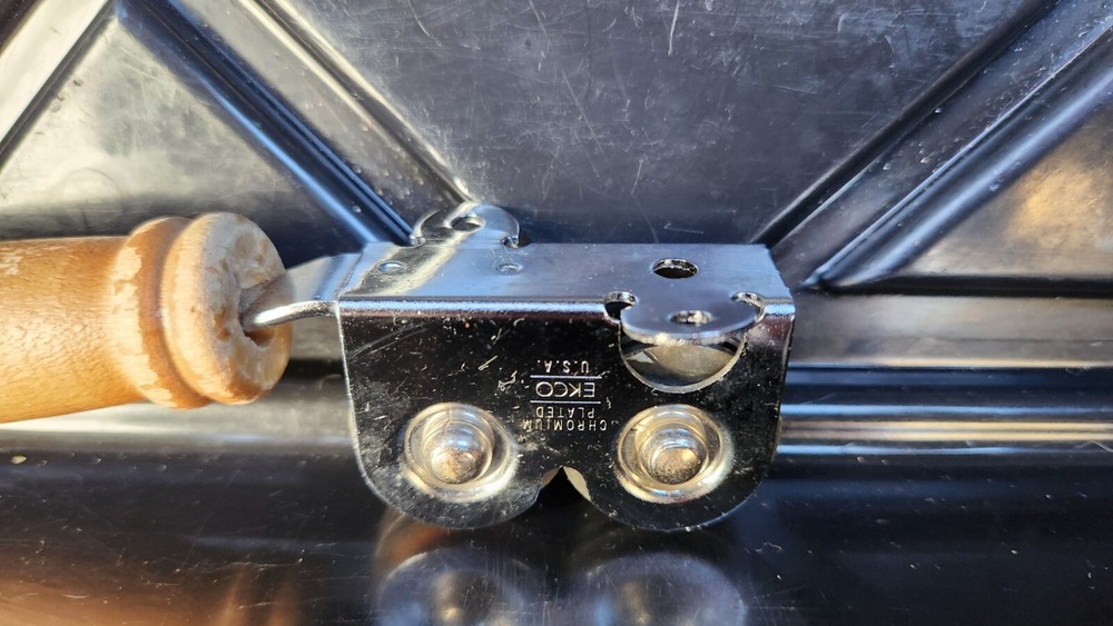 Vintage Ekco Pull Through Chrome Plated w/ Wood Handle Knife Sharpener (EUC)