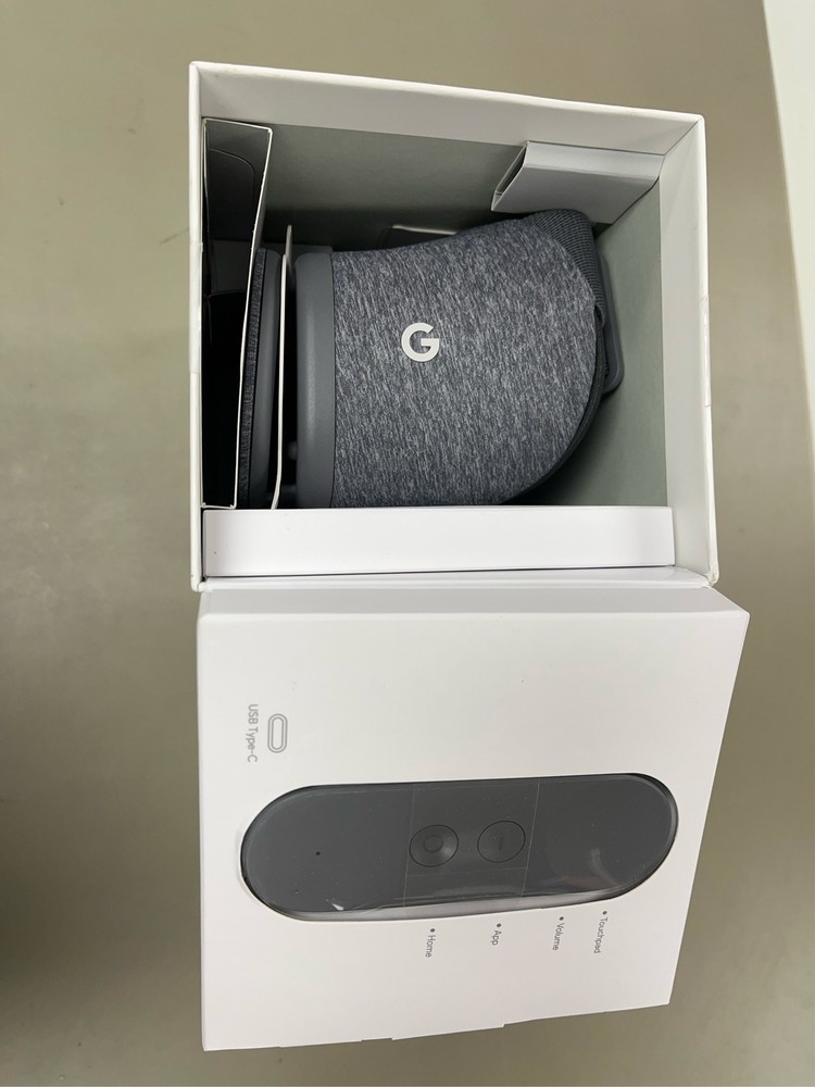 Google Daydream View - Slate