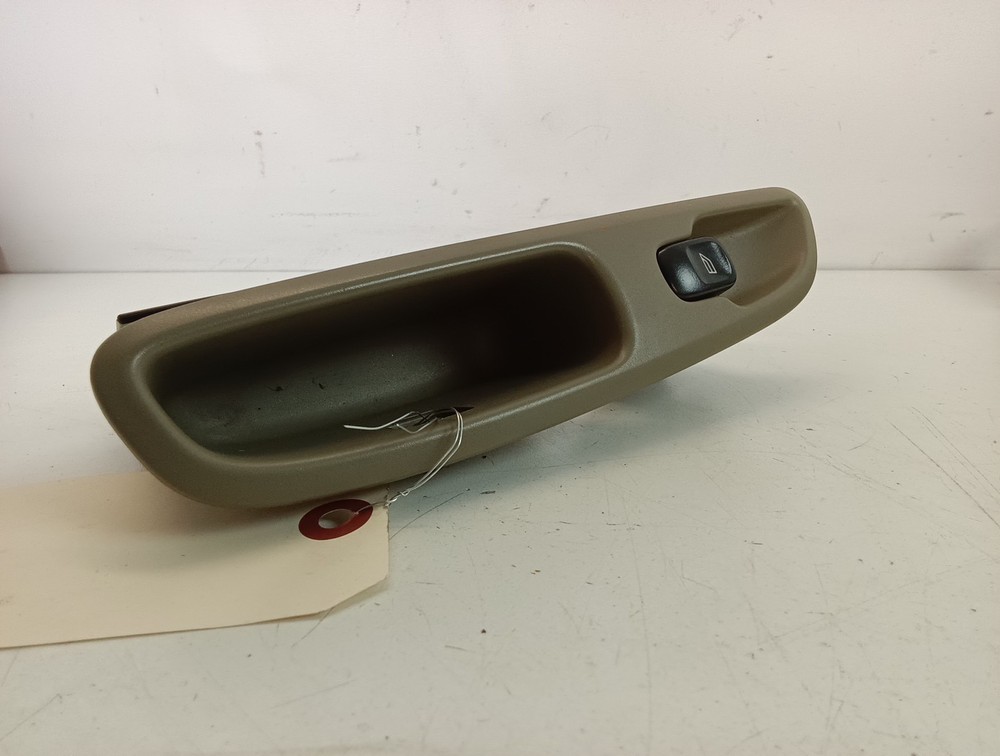9401807 rear window control panel rh for 2004 Volvo XC70