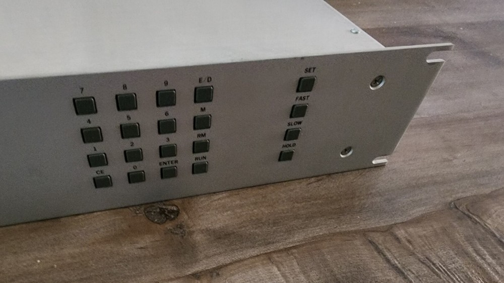 ESE Model ES-720 Clock Radio