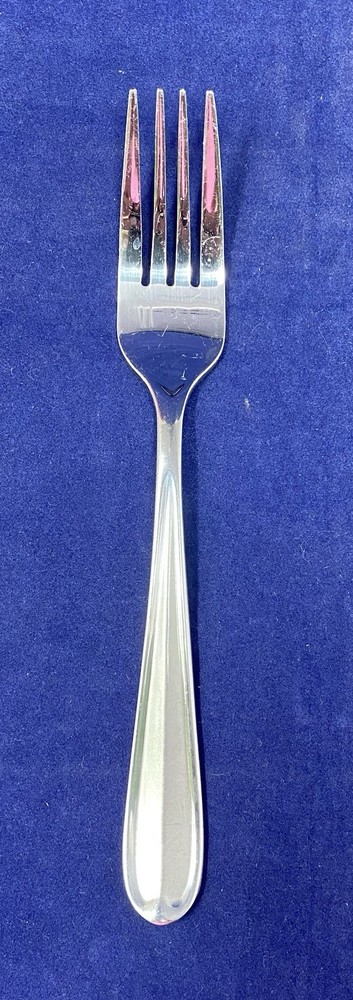 Oneida Dylan Dinner Fork 7" Glossy Frosted Center Handle