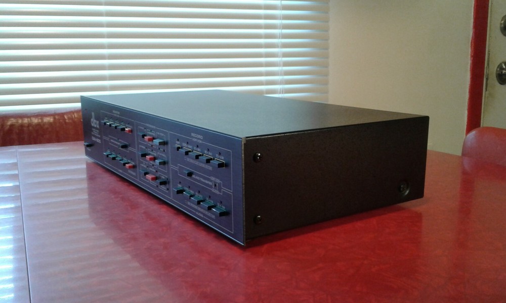 DBX DAV-600 AUDIO VIDEO PROGRAM ROUTE SELECTOR , Beautiful