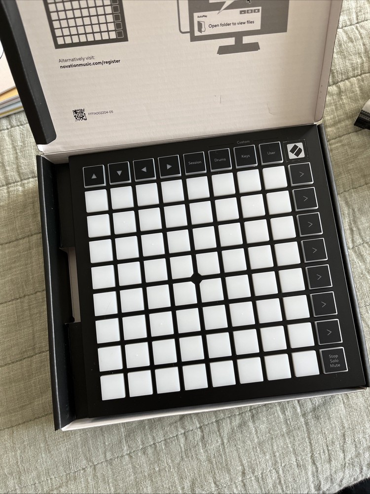 Novation Launchpad Mini MK3