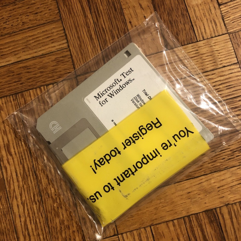 Microsoft Visual C++ 1.0 Professional Edition w/ Version 7.0 Update & Manuals