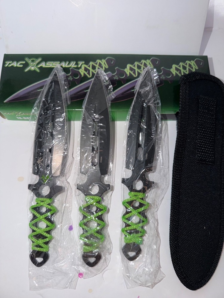 TacAssault throwing Knifes neon green