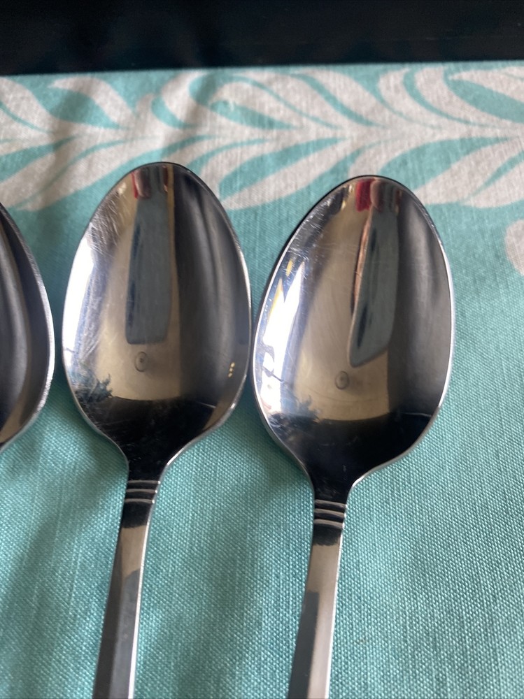 4 Pcs Rogers Co Country Shell Dinner Spoons Stainless Flatware