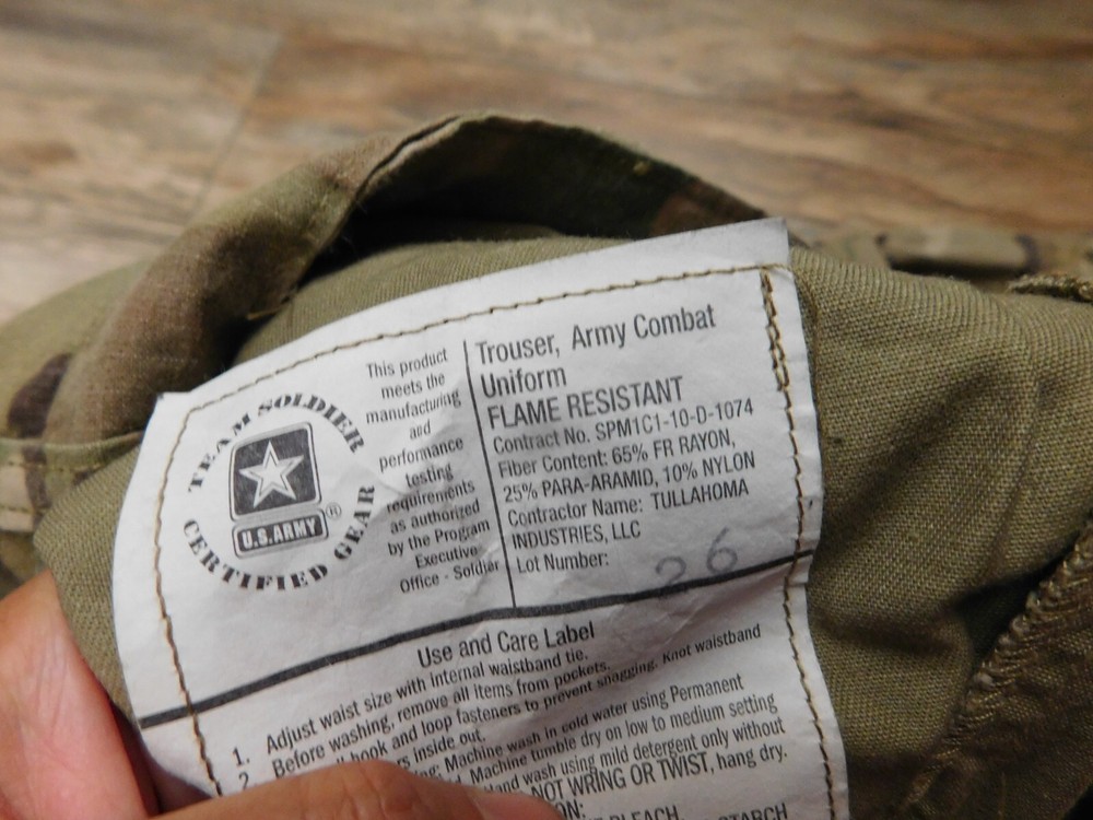 US ARMY MULTICAM FLAME RESISTANT PANTS SZ MEDIUM - LONG