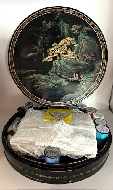 Vintage Fuzhou (Foochow) Lacquerware Sewing Box