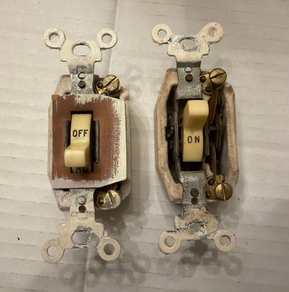 Vintage Push Button Light Switch, Single-Pole ON/OFF   BRYANT - USA Set 2