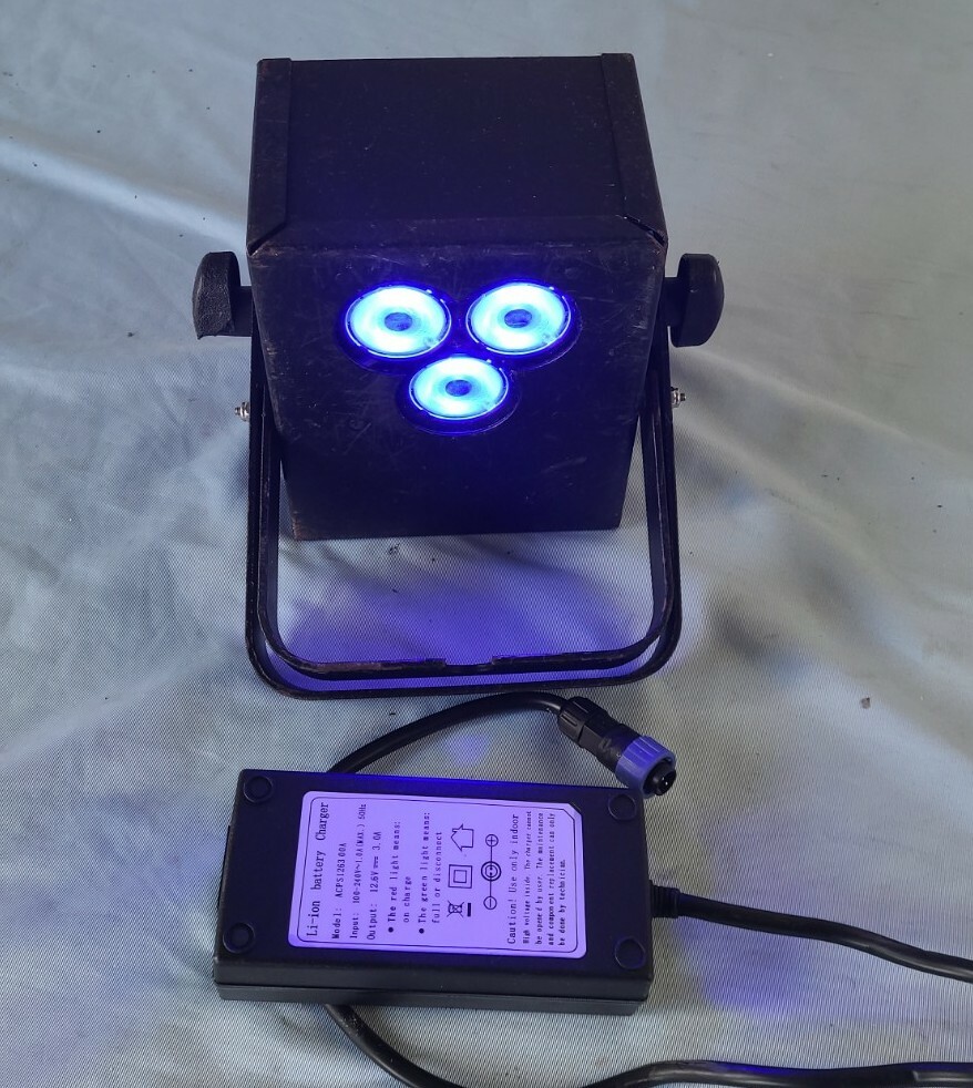 STAGE DMX CONTROLLER LIGHTS W/CHARGER (G)