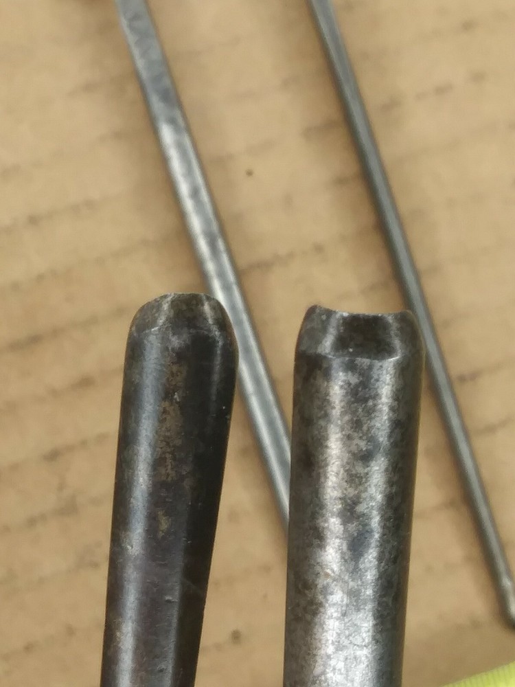 IV93 Lot of 4 Buck Gouges Chisels 3/16", (2) 5/16" & A Vee