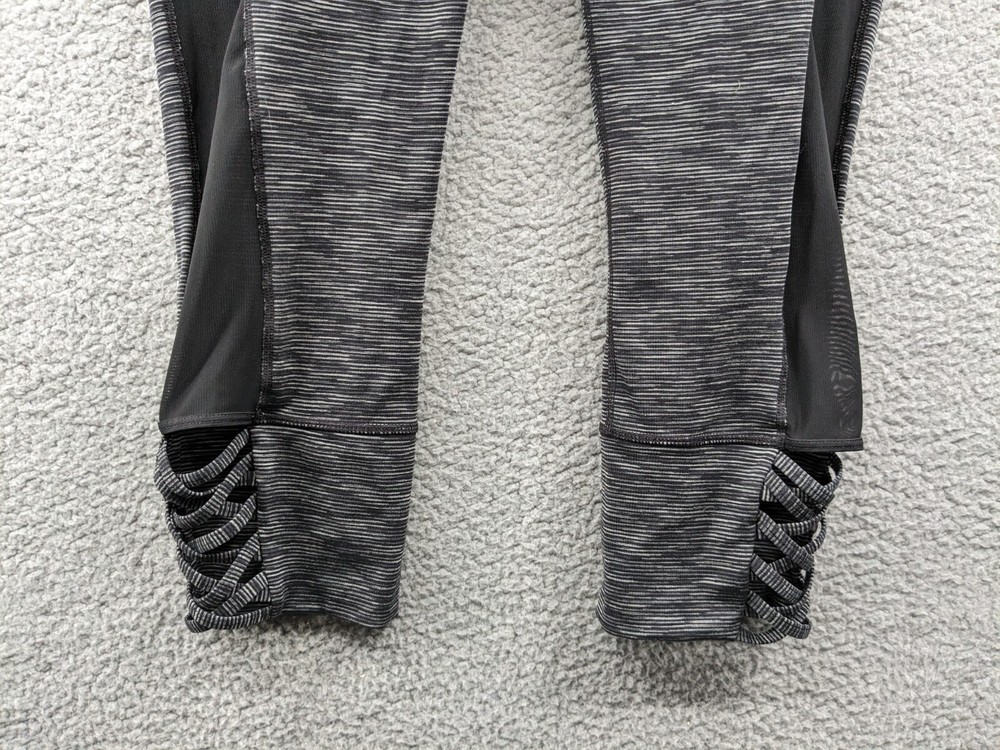 Athleta Women's Mind Over Mat Capri Leggings Mesh Side Panel Medium 227787