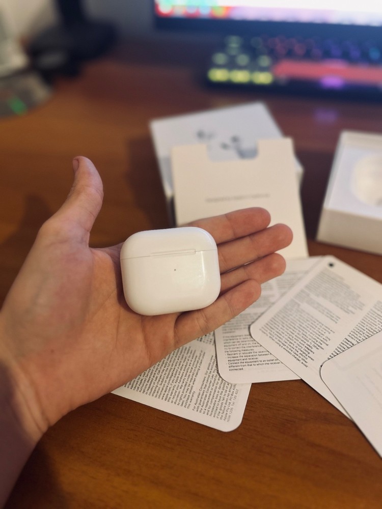 airpods 3rd generation with magsafe charging case