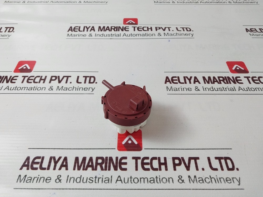 Electrolux 471-8861-01 Level Guard 3105N