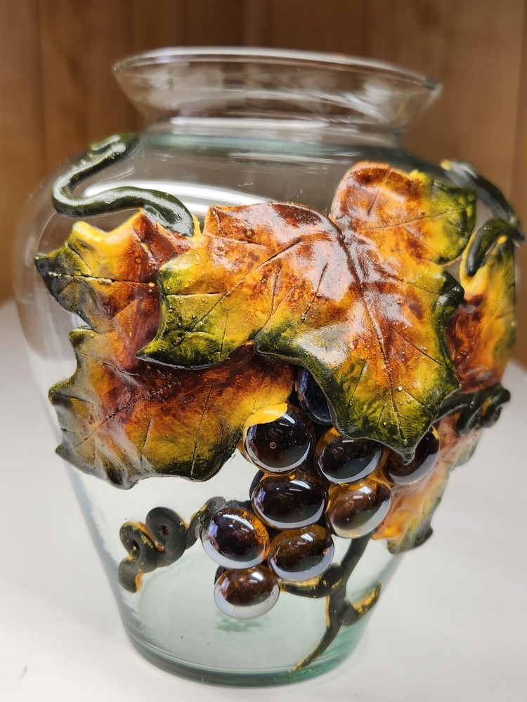 Grape Leaf Embossed 3D Motif 7" Vase