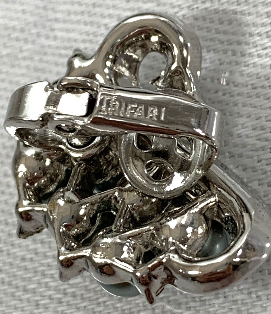 TRIFARI Clip Earrings