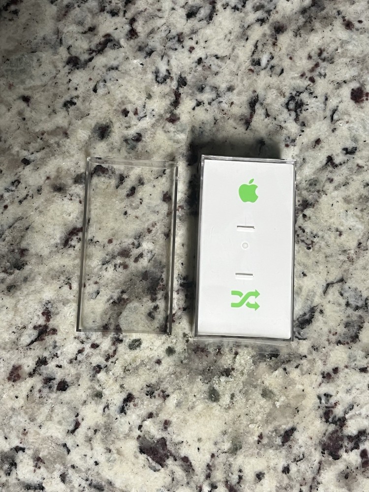 Apple iPod Shuffle 2nd Generation Case Only